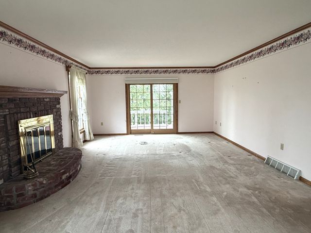 4602 PINEVIEW Court, Erie, PA 16505