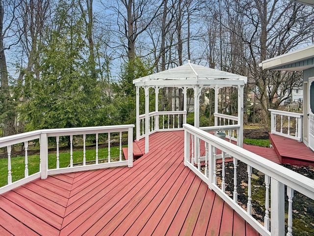 4602 PINEVIEW Court, Erie, PA 16505