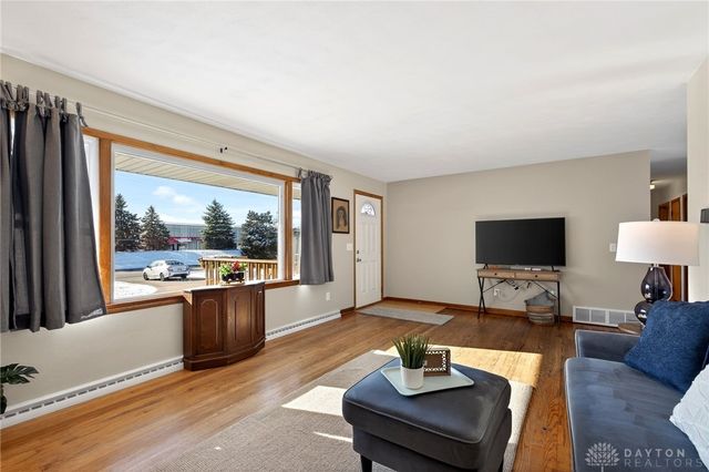 295 Kessler Cowl Road, Tipp City, OH 45371