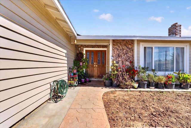 8277 Southfields Cir, Sacramento, CA 95828