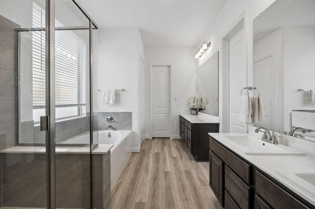 10139 Bayou Oaks Drive, Conroe, TX 77385