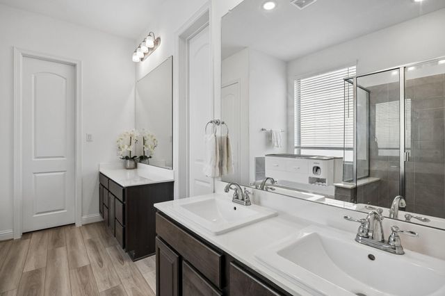 10139 Bayou Oaks Drive, Conroe, TX 77385