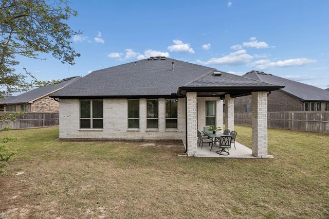 10139 Bayou Oaks Drive, Conroe, TX 77385
