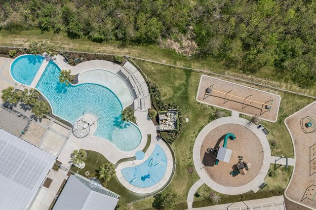 10139 Bayou Oaks Drive, Conroe, TX 77385