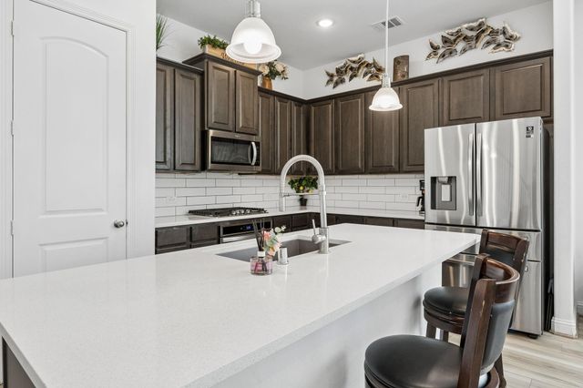 10139 Bayou Oaks Drive, Conroe, TX 77385