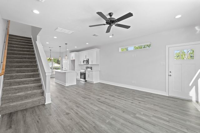 764 Dillard Street A, Houston, TX 77091