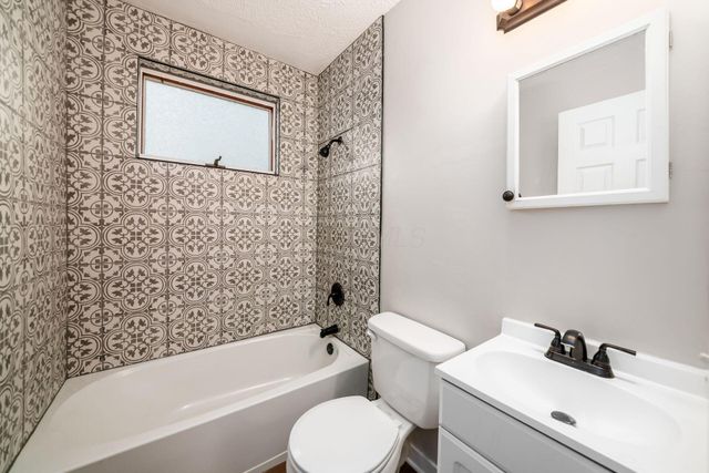 2610 Atwood Terrace, Columbus, OH 43211