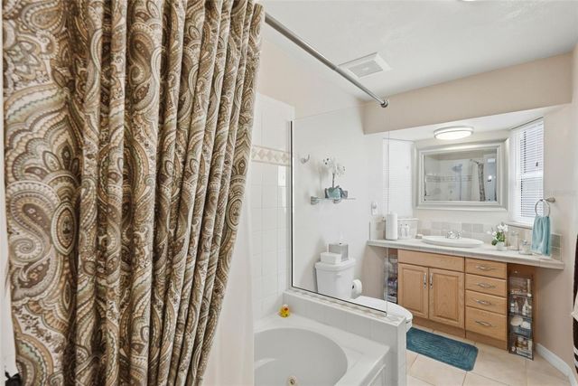 5826 27TH TERRACE N, St Petersburg, FL 33710