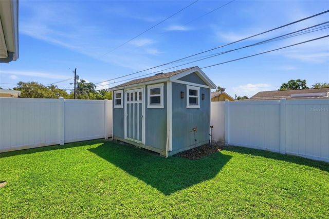 5826 27TH TERRACE N, St Petersburg, FL 33710