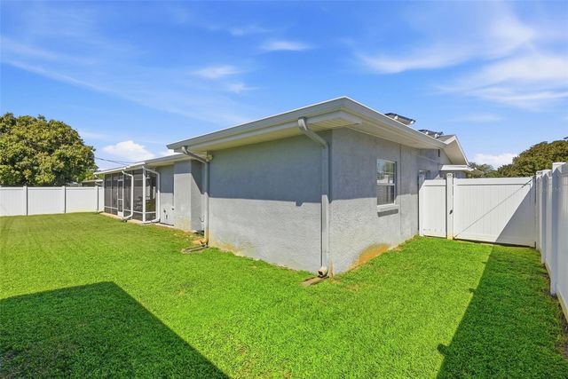 5826 27TH TERRACE N, St Petersburg, FL 33710