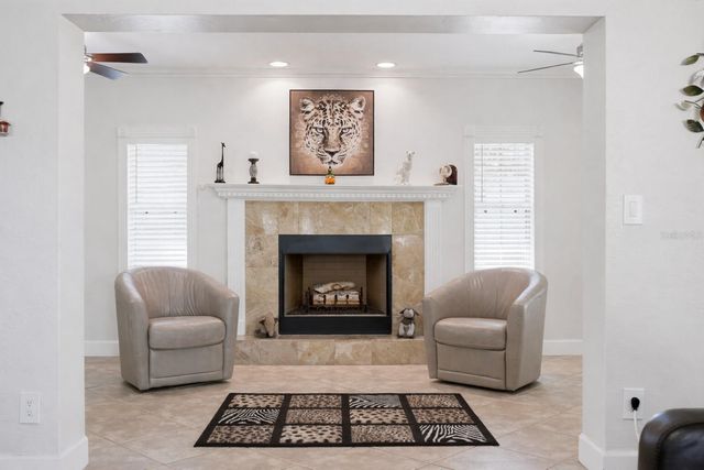 5826 27TH TERRACE N, St Petersburg, FL 33710