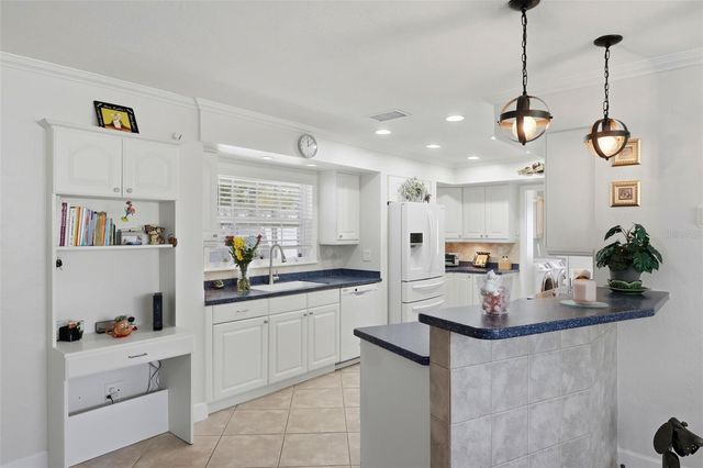 5826 27TH TERRACE N, St Petersburg, FL 33710