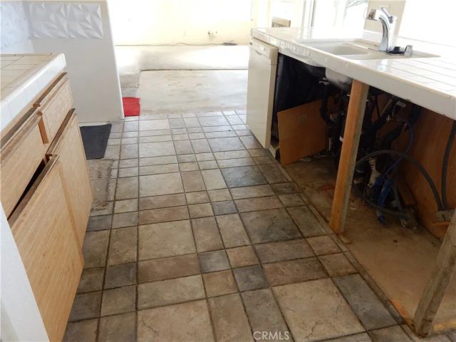 2819 W Calle Celeste, Rialto, CA 92377