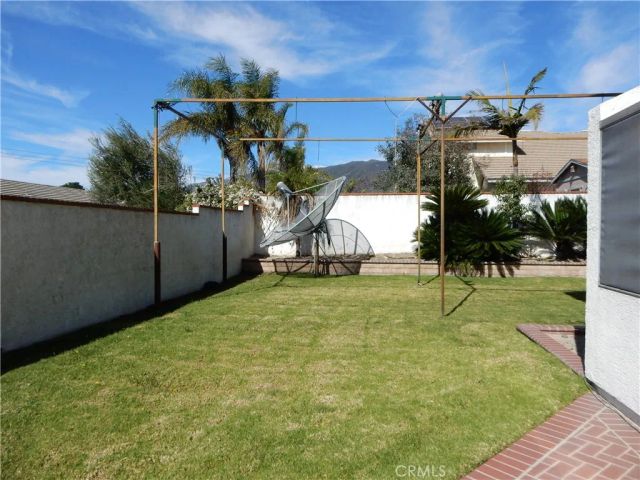 2819 W Calle Celeste, Rialto, CA 92377