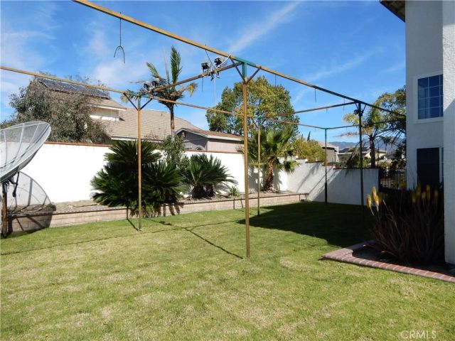 2819 W Calle Celeste, Rialto, CA 92377