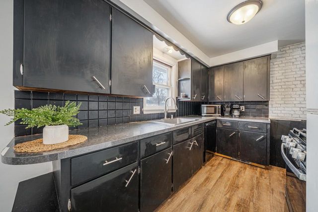 407 E CALUMET STREET, Appleton, WI 54915