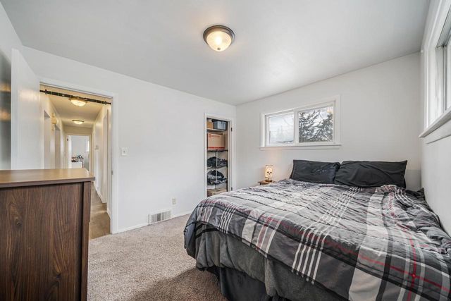 407 E CALUMET STREET, Appleton, WI 54915