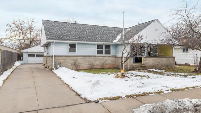 407 E CALUMET STREET, Appleton, WI 54915