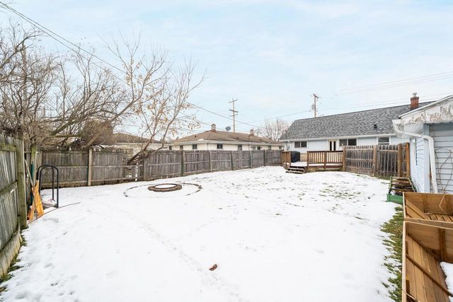 407 E CALUMET STREET, Appleton, WI 54915