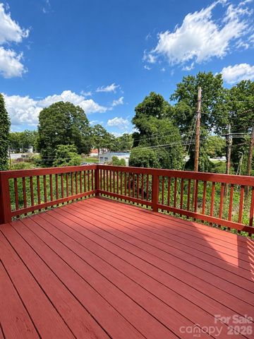117 Lookout Point Place, Mooresville, NC 28115