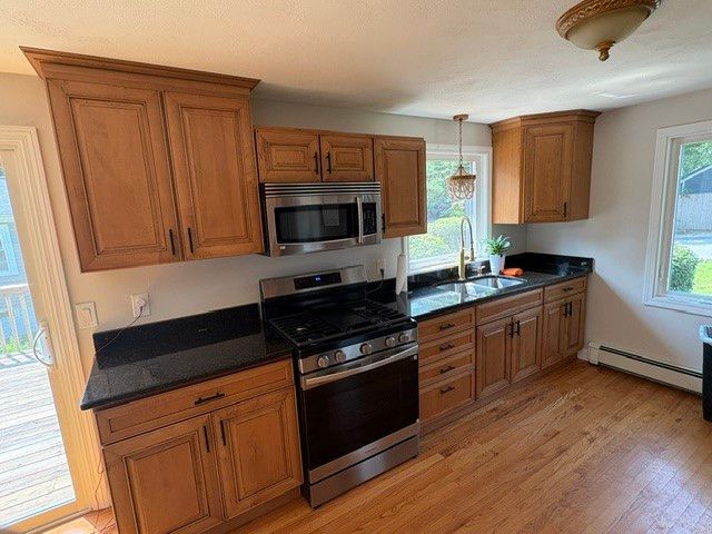 20 Colonial Road, Coventry, RI 02816