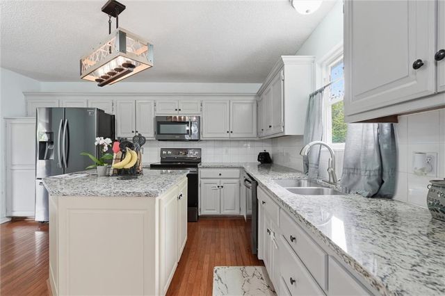 361 Ash Lane, Lansing, KS 66043