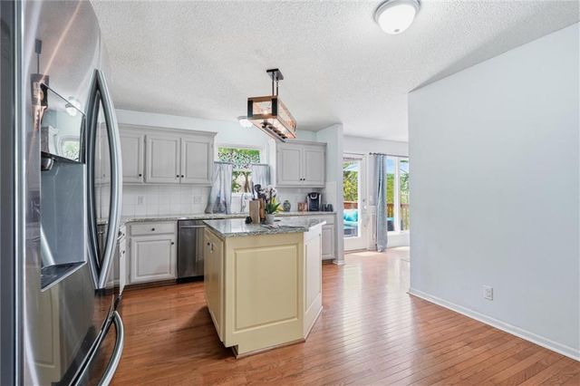 361 Ash Lane, Lansing, KS 66043