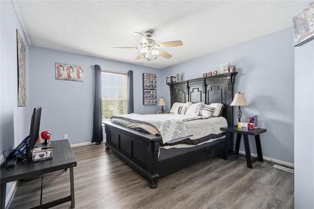361 Ash Lane, Lansing, KS 66043