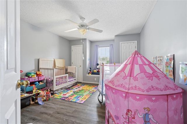 361 Ash Lane, Lansing, KS 66043