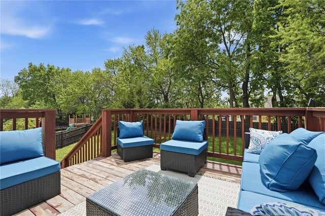 361 Ash Lane, Lansing, KS 66043