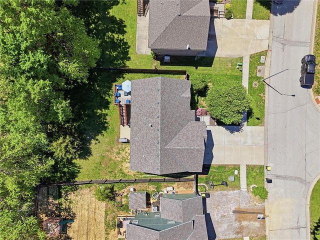 361 Ash Lane, Lansing, KS 66043