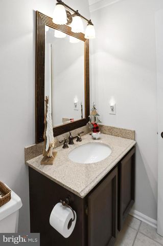 1405 VILLAGE GREEN DR, Gilbertsville, PA 19525