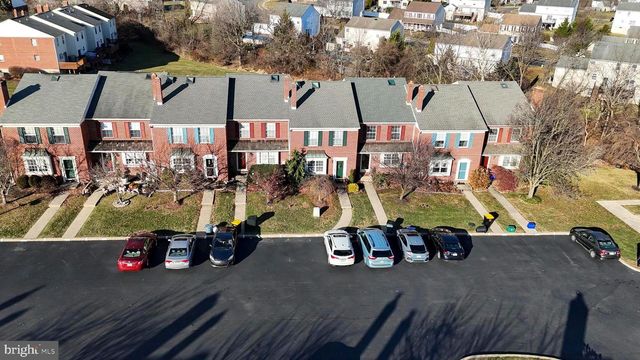 1405 VILLAGE GREEN DR, Gilbertsville, PA 19525