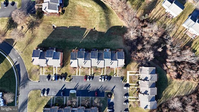 1405 VILLAGE GREEN DR, Gilbertsville, PA 19525