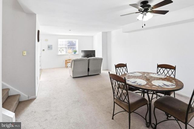 1405 VILLAGE GREEN DR, Gilbertsville, PA 19525