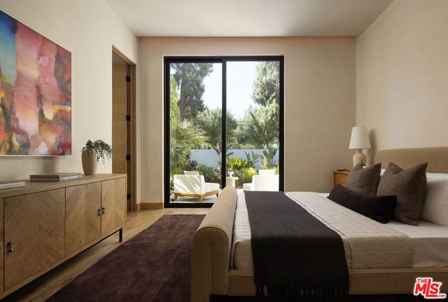 5105 Oakdale Avenue, Los Angeles, CA 91364