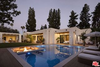 5105 Oakdale Avenue, Los Angeles, CA 91364