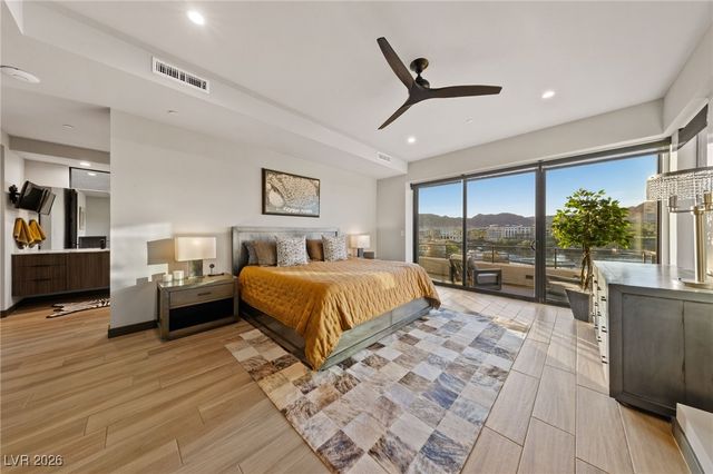 38 Promenade Isle Lane, Henderson, NV 89011