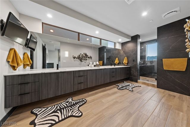 38 Promenade Isle Lane, Henderson, NV 89011