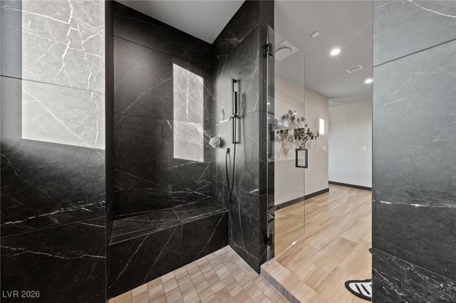 38 Promenade Isle Lane, Henderson, NV 89011