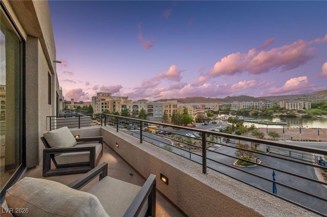 38 Promenade Isle Lane, Henderson, NV 89011