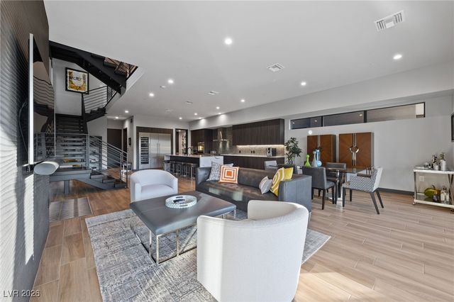 38 Promenade Isle Lane, Henderson, NV 89011