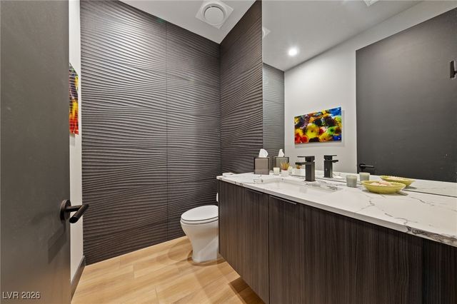 38 Promenade Isle Lane, Henderson, NV 89011