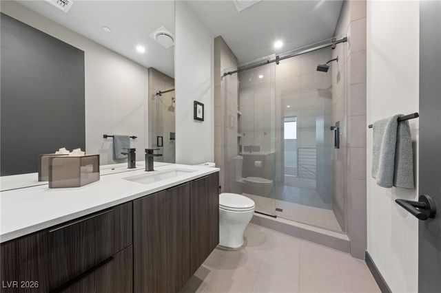 38 Promenade Isle Lane, Henderson, NV 89011