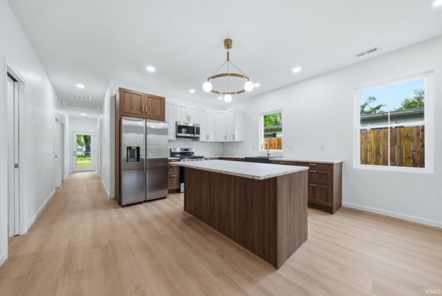 1005 Schirmeyer Street, Decatur, IN 46733