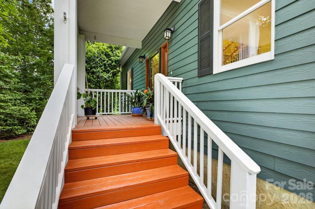 42 Corbran Drive, Fairview, NC 28730