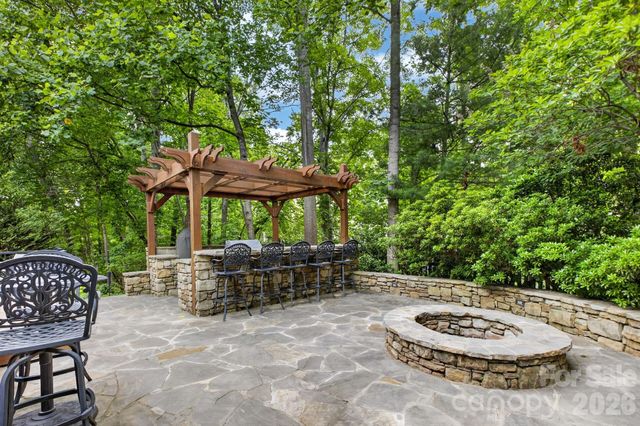 42 Corbran Drive, Fairview, NC 28730