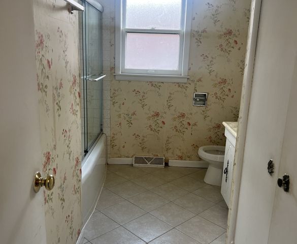 17205 Highland Avenue, Hazel Crest, IL 60429