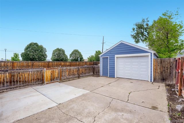 2388 Geneva Street, Aurora, CO 80010