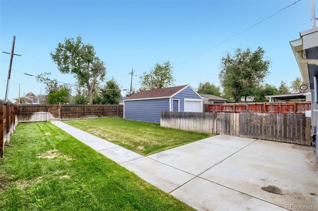 2388 Geneva Street, Aurora, CO 80010